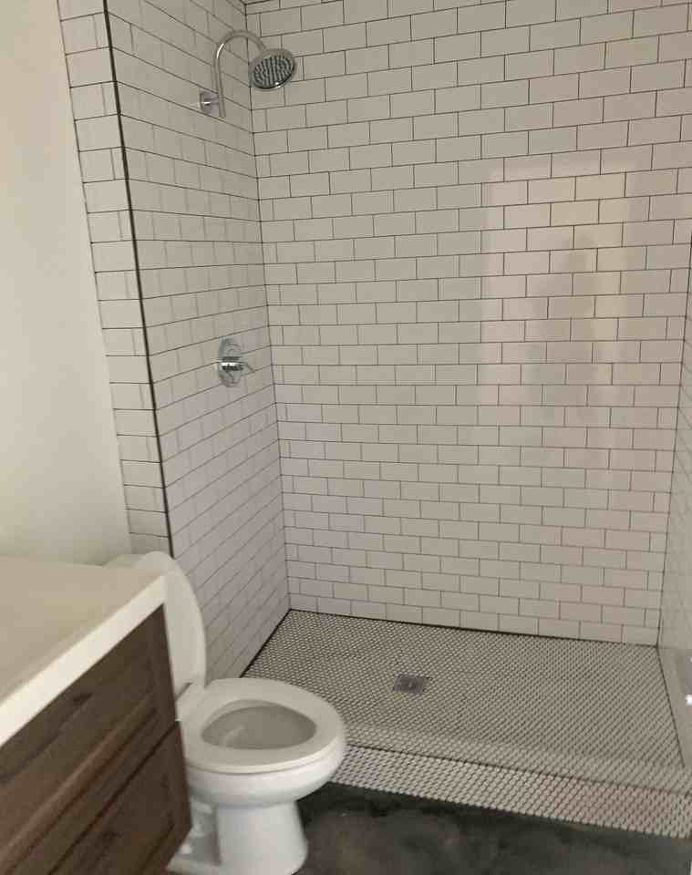 4233 4233 N Longview  - 203 #203 - Photo 5 of 7