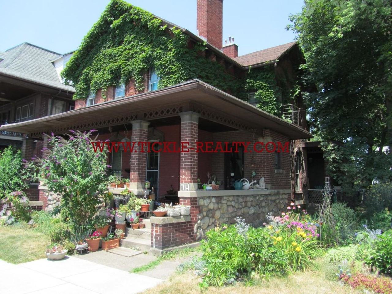 72 Henrietta St - Photo 3 of 10