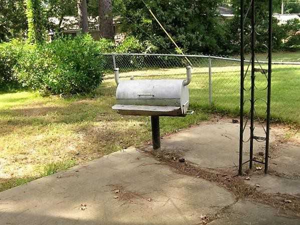 727 Hickory St - Photo 5 of 10