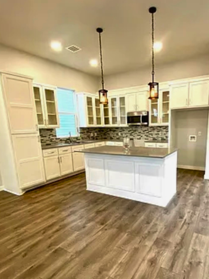 427 Natalen Street - Photo 7 of 19