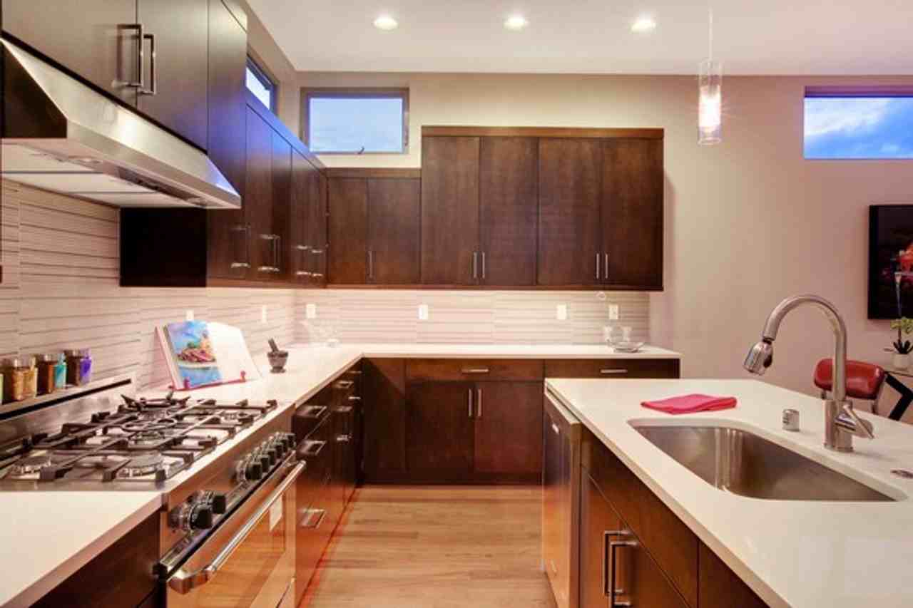 7620 15th Ave Ne - Photo 2 of 18