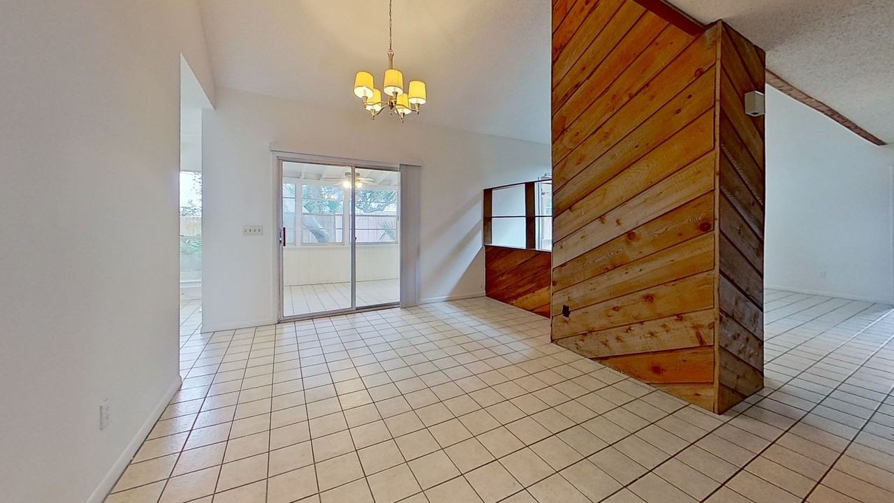 1615 Seminole Rd - Photo 7 of 24