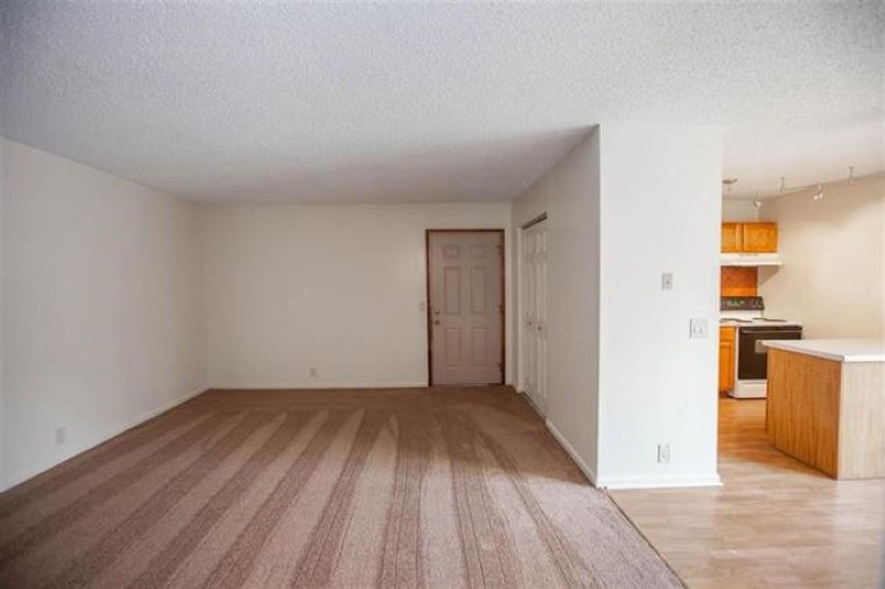 701 Dondee Dr #7 - Photo 2 of 12