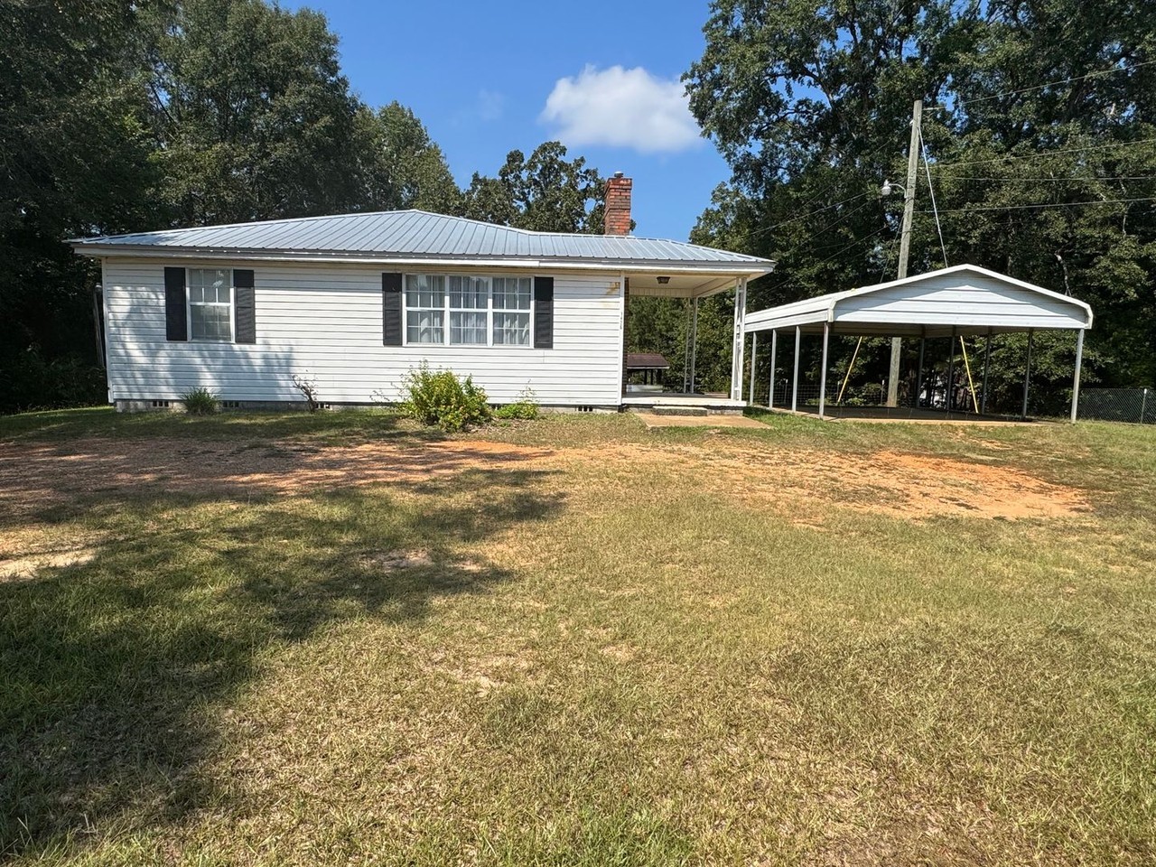 1426 Edgeworth Dr E - Photo 4 of 22