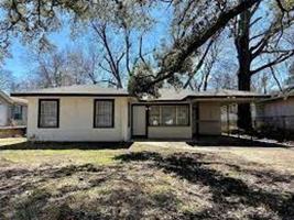 featured image of 261 E Jordan St