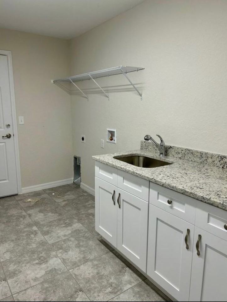 8838 Se 161st St - Photo 4 of 14