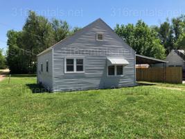 featured image of 112 N Kansas Ave