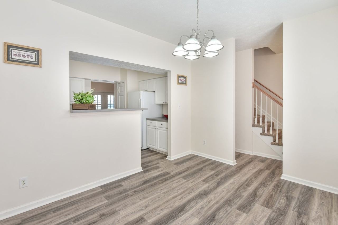 1531 Creek Ct - Photo 5 of 31