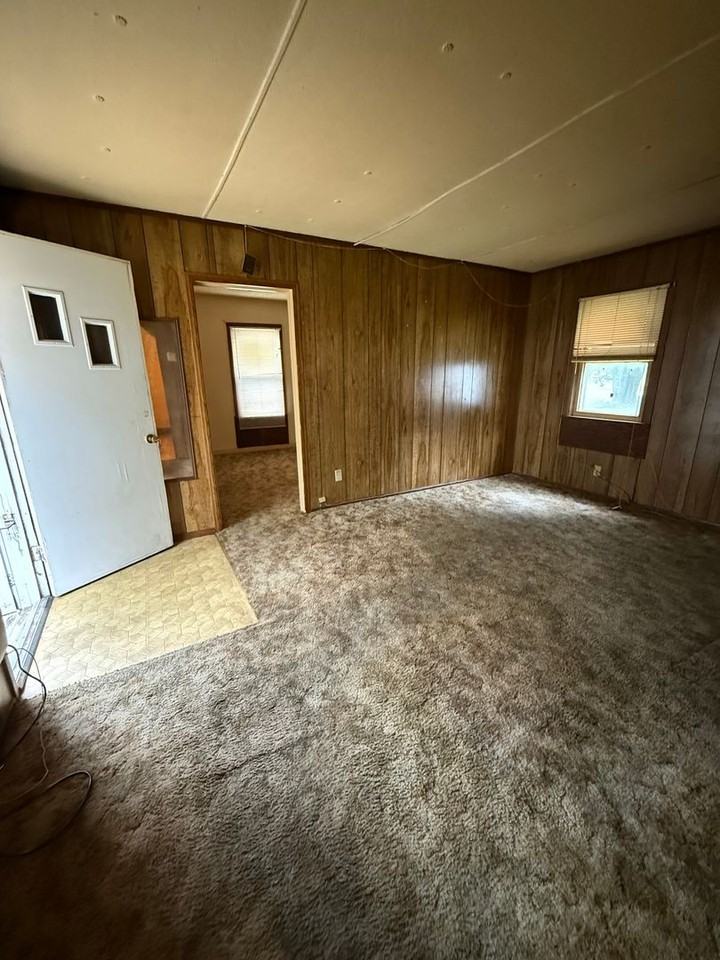 146 W 86th St S - Photo 2 of 8