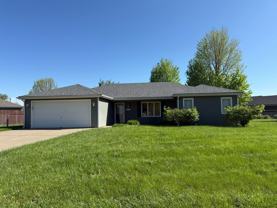 3916 Foxridge Dr - Photo 1 of 1