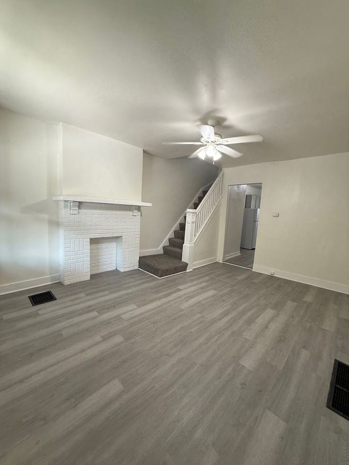 6503 Clifford St - Photo 2 of 10