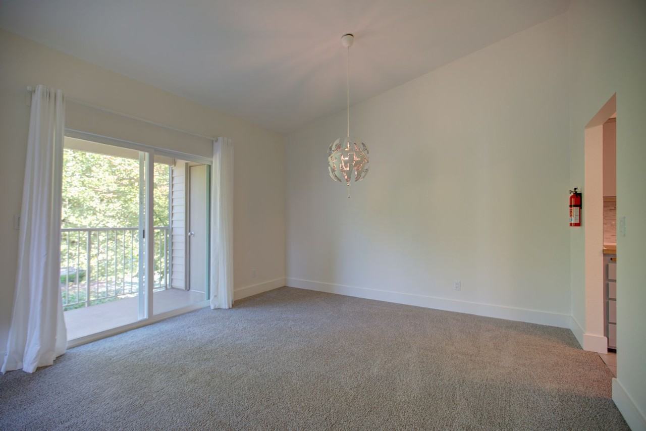 4407 216th St Sw #3 - Photo 5 of 20