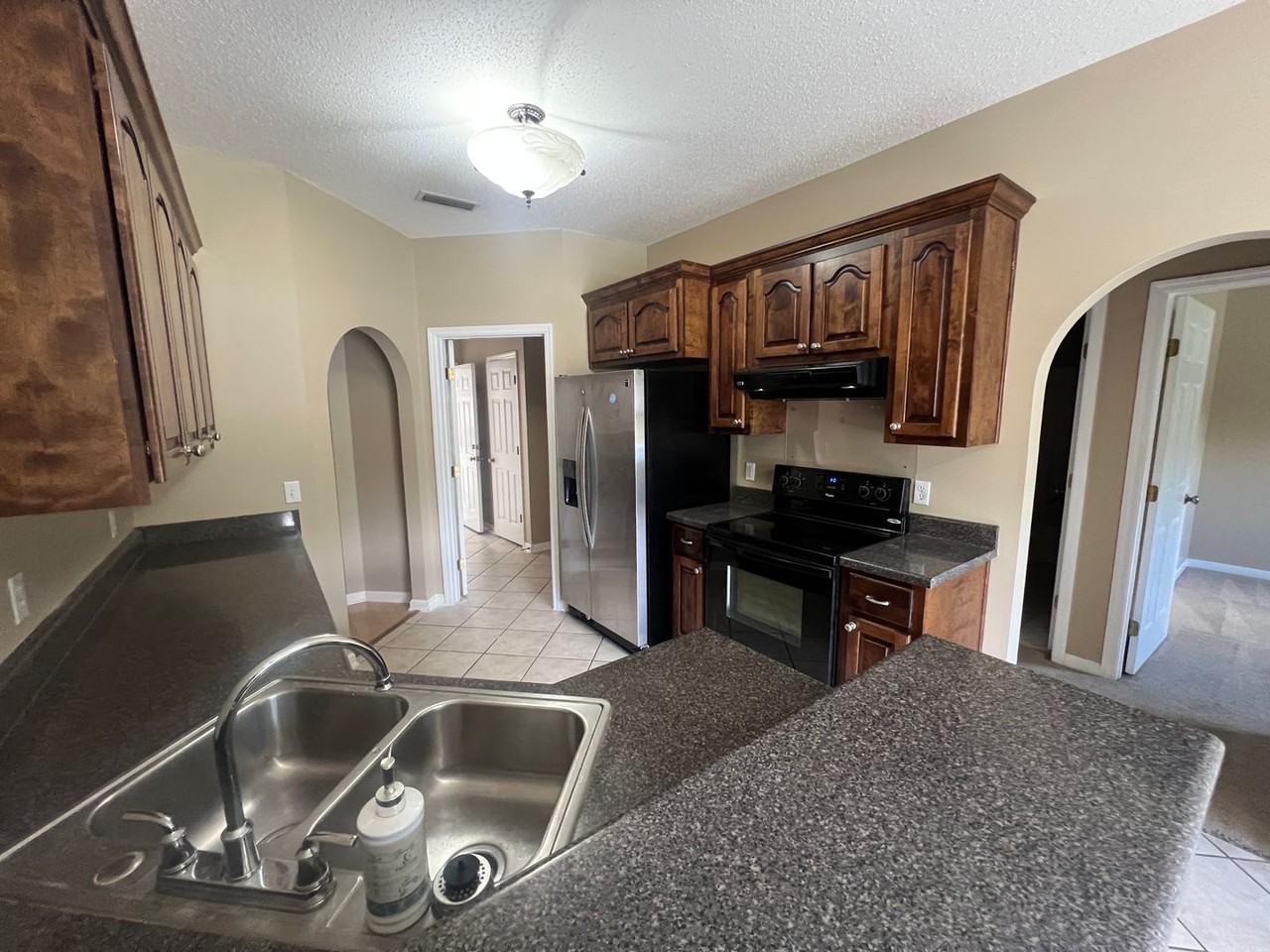 116 Autumn Way - Photo 4 of 18