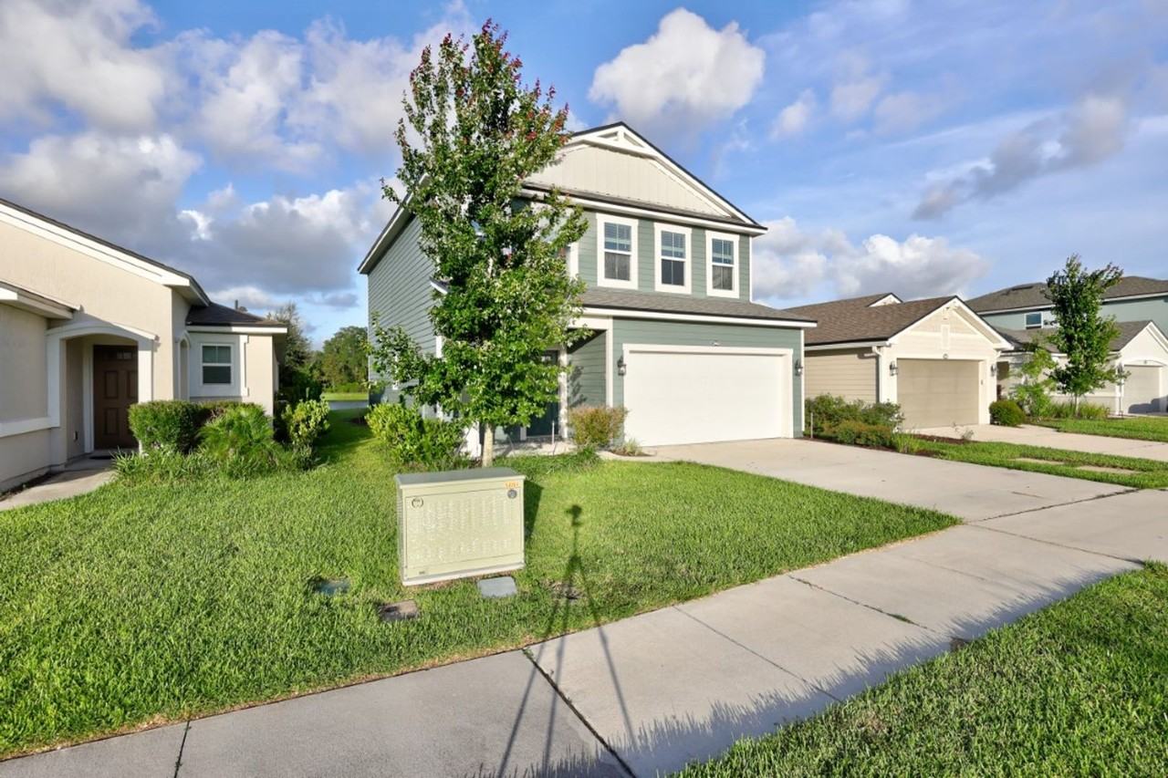 13623 Holsinger Blvd - Photo 3 of 43
