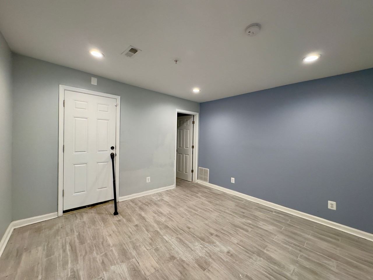 Newly Renovated Apartment Units in Downtown Baltimore! - Photo 4 of 44