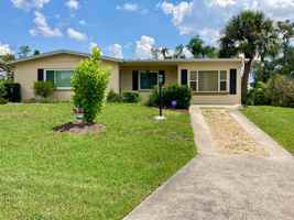 featured image of 7 N Monroe St