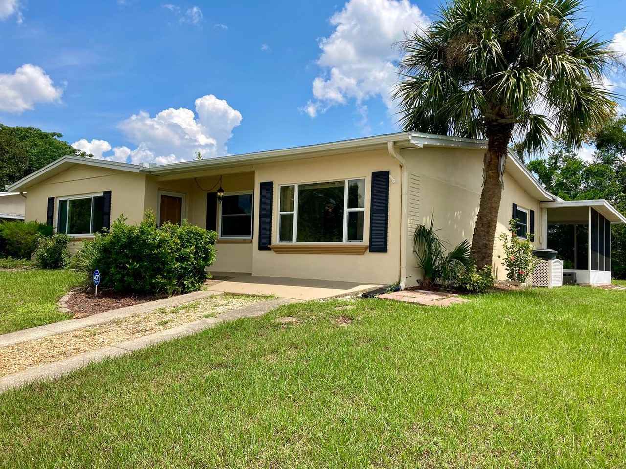 7 North Monroe Street - Photo 3 of 40