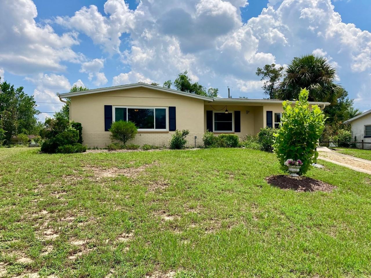 7 North Monroe Street - Photo 5 of 40