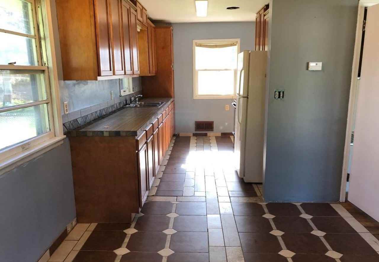 748 20th Ave N - Photo 3 of 13