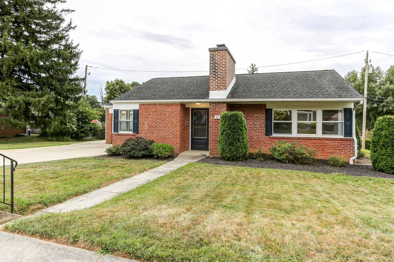 32 Highland Dr - Photo 2 of 17