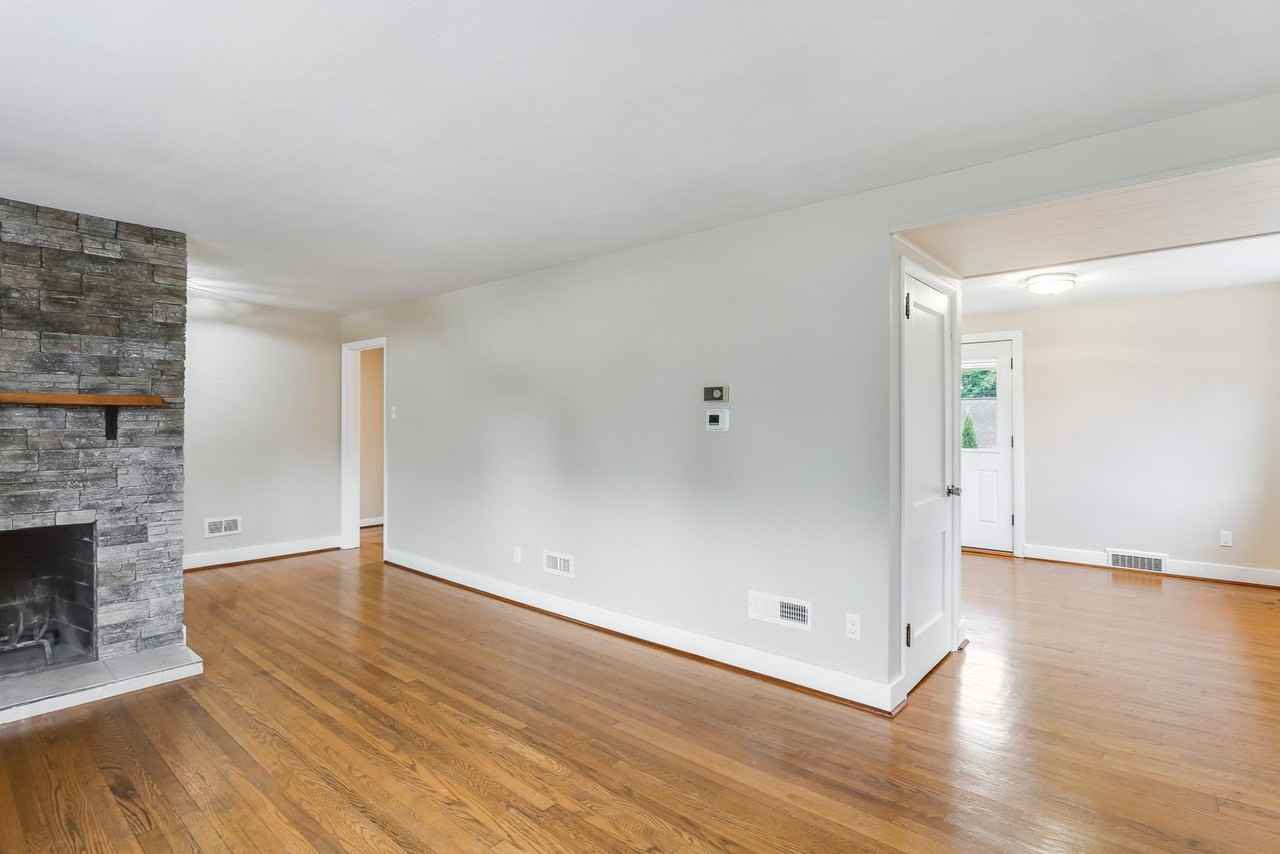 32 Highland Dr - Photo 3 of 17