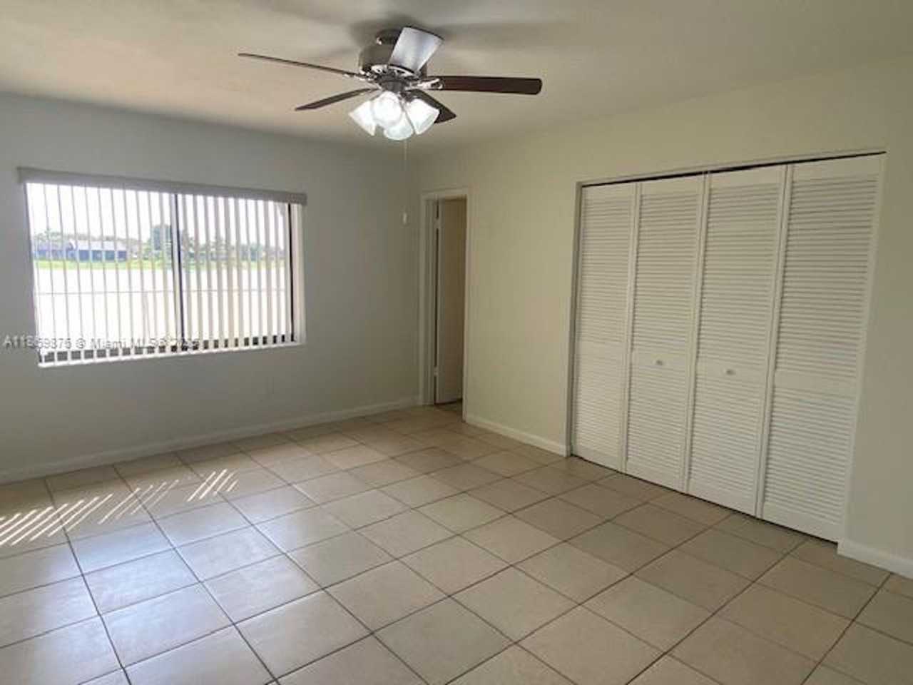 20756 Ne 5th Ct - Photo 6 of 11