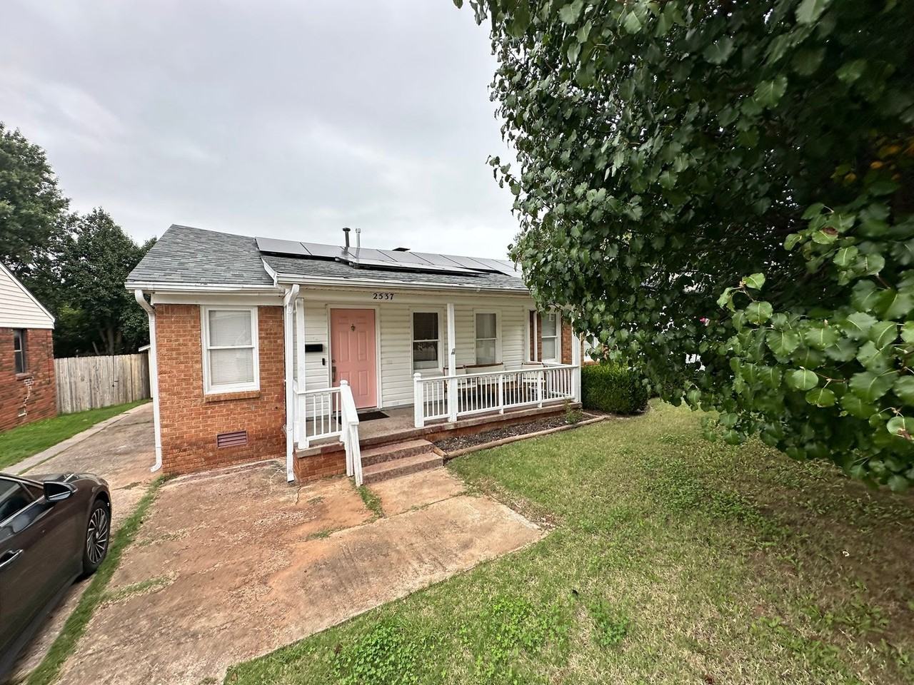 2537 Northwest 35th Street