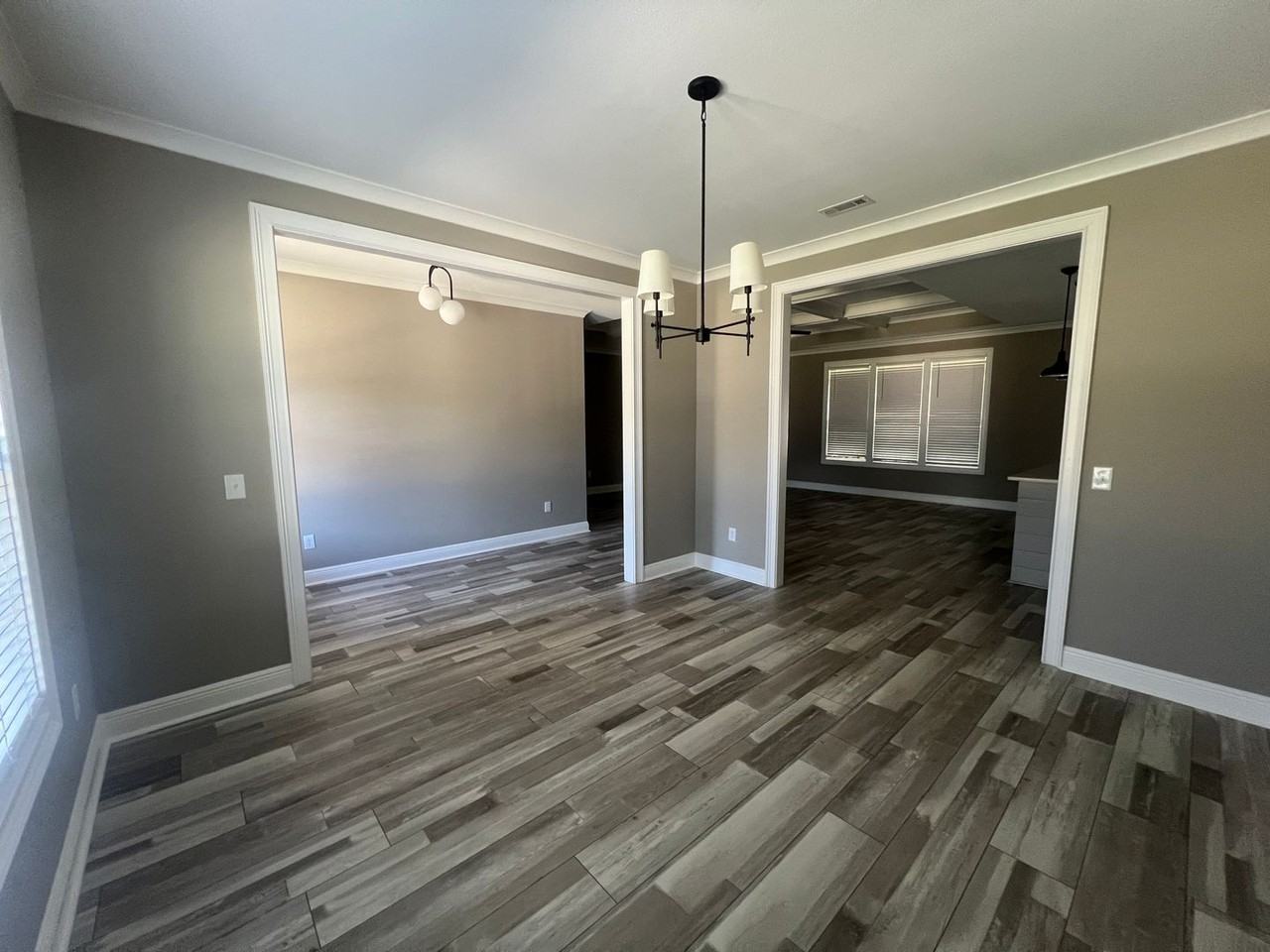 526 County Road 758 - Photo 3 of 23