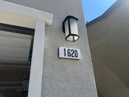 featured image of 1620 Prancer St