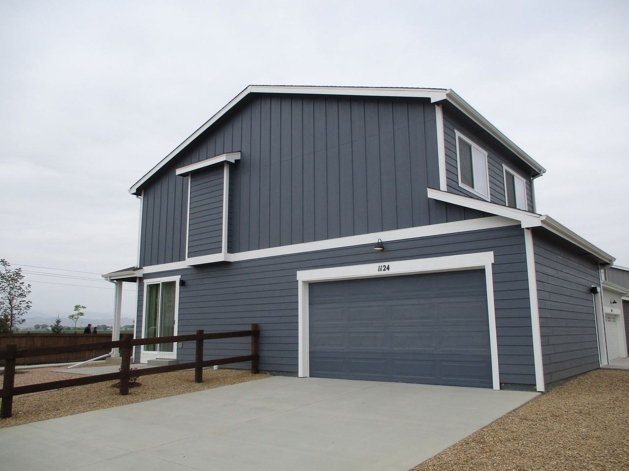 1124 Blue Bell Rd - Photo 3 of 19