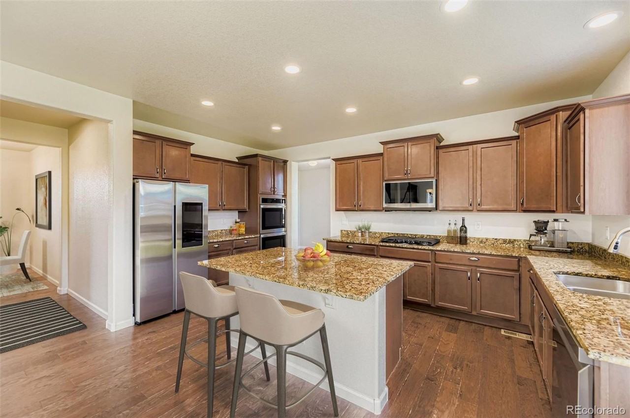 5475 Harbor Town Dr #A - Photo 3 of 32