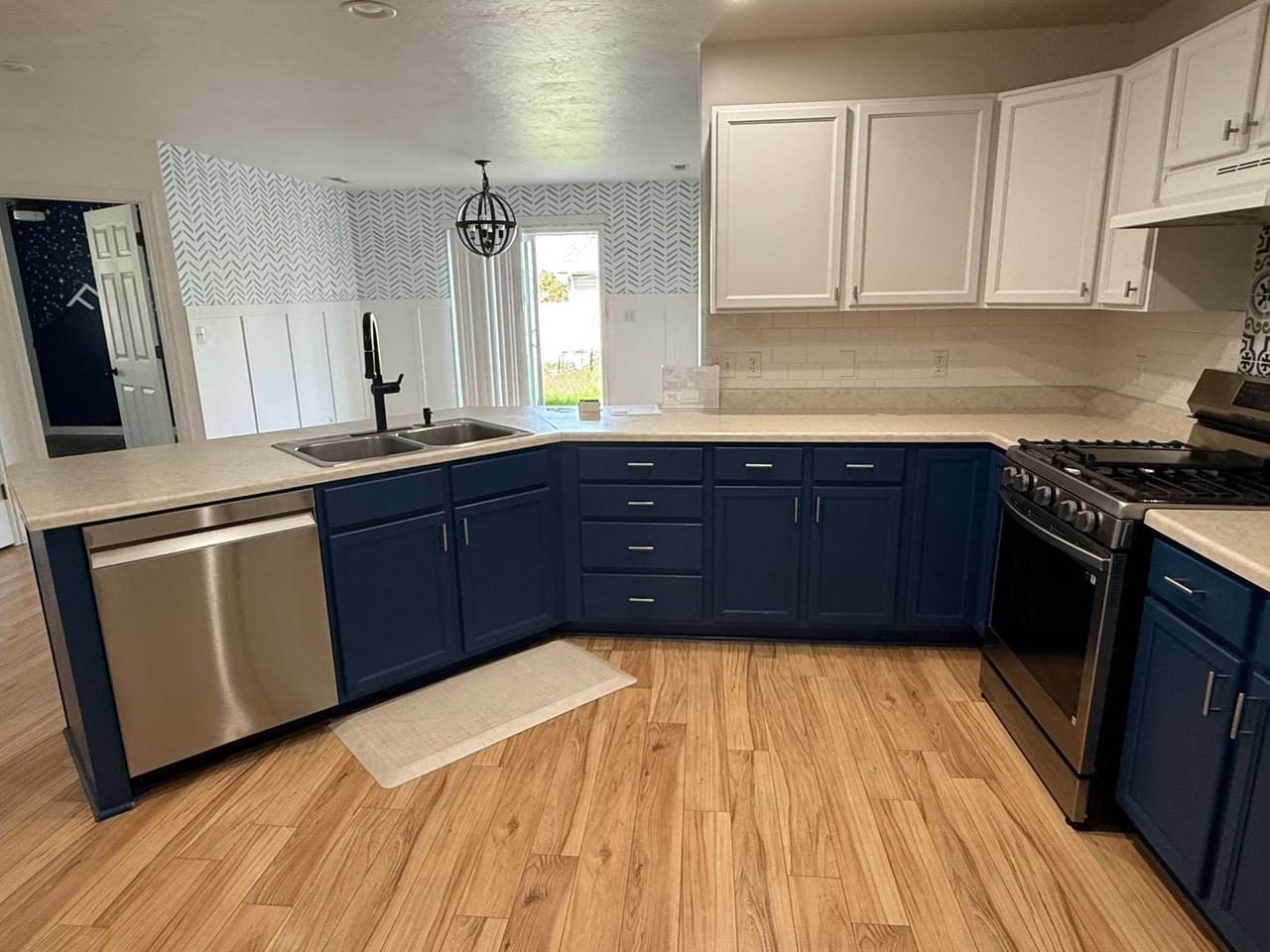 2689 S 800 W - Photo 2 of 18