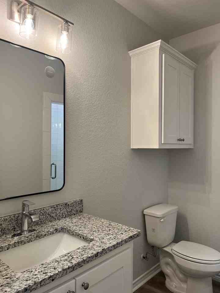2712 W Bewick St - Photo 7 of 10