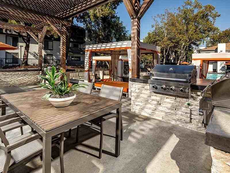 355 Kiely Blvd - Photo 7 of 50