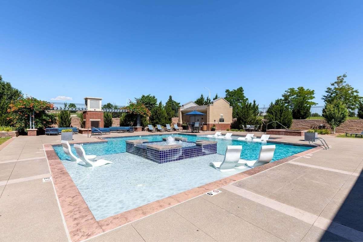 11775 Wadsworth Blvd - Photo 6 of 17