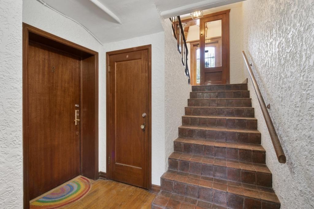 1401 Fairfax St - Photo 3 of 24