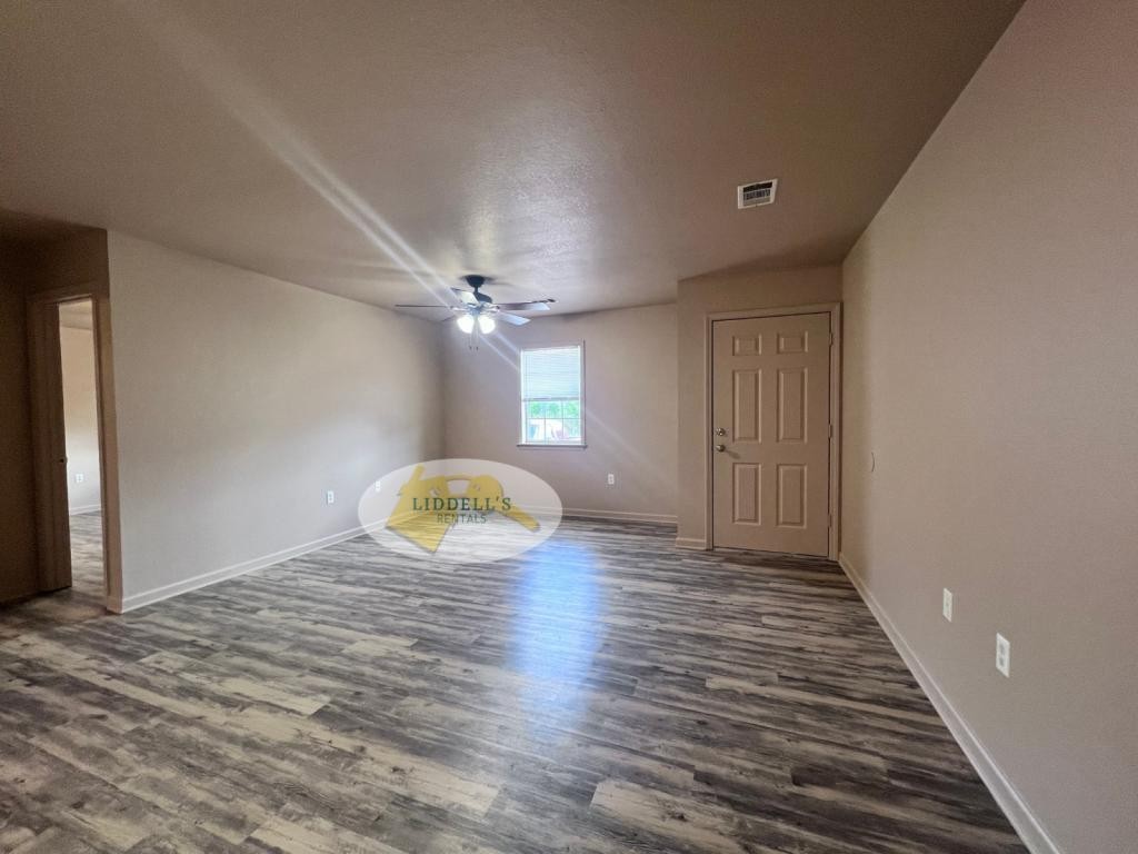 603 Wirt St #3 - Photo 3 of 13