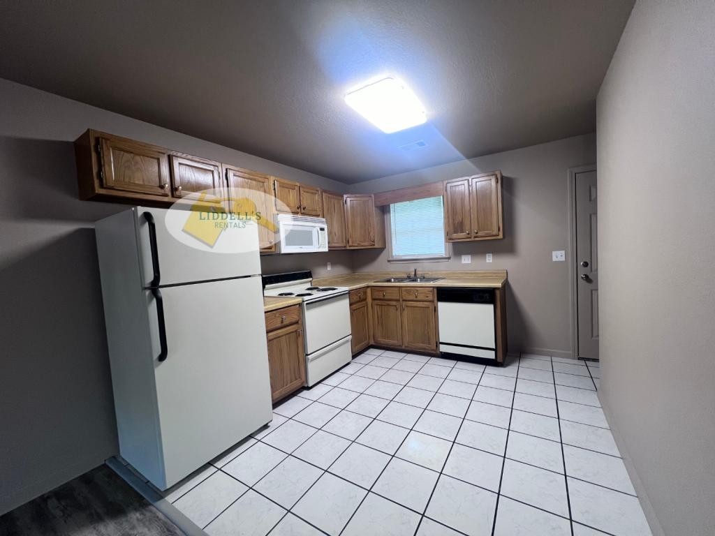 603 Wirt St #3 - Photo 4 of 13
