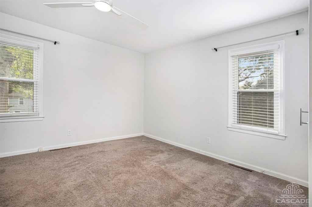 1005 W 90th Ter - Photo 3 of 20