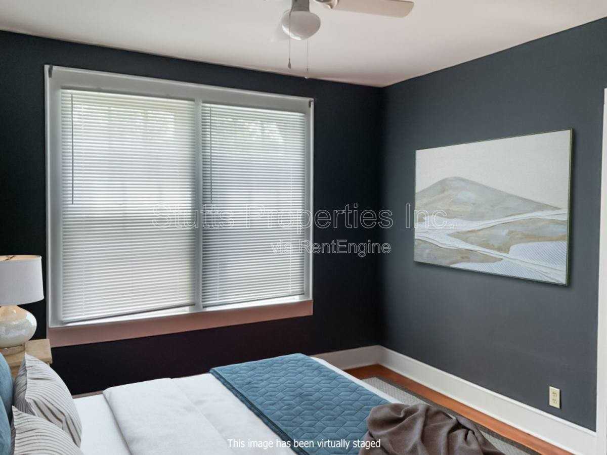 1311 E 30th St - Photo 3 of 10