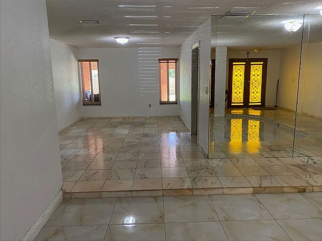 1907 Sw 131st Place Ct - Photo 3 of 17