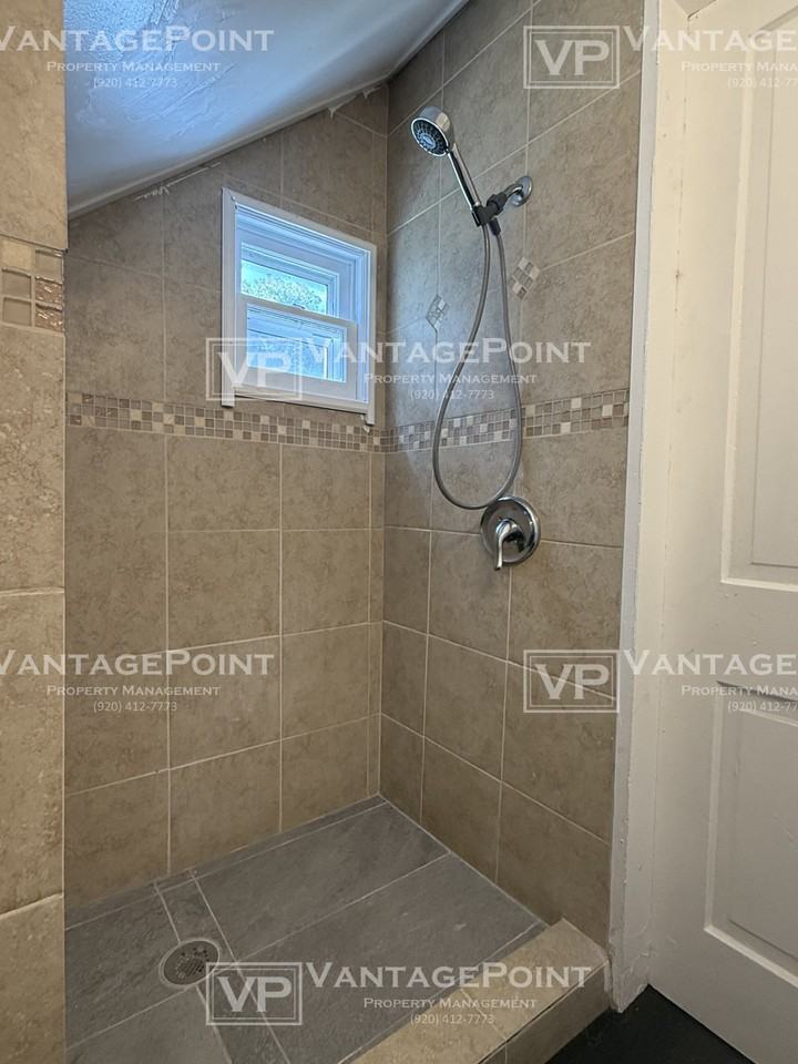 619 N Chestnut Ave - Photo 2 of 10