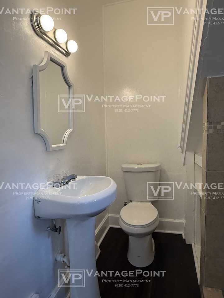 619 N Chestnut Ave - Photo 3 of 10