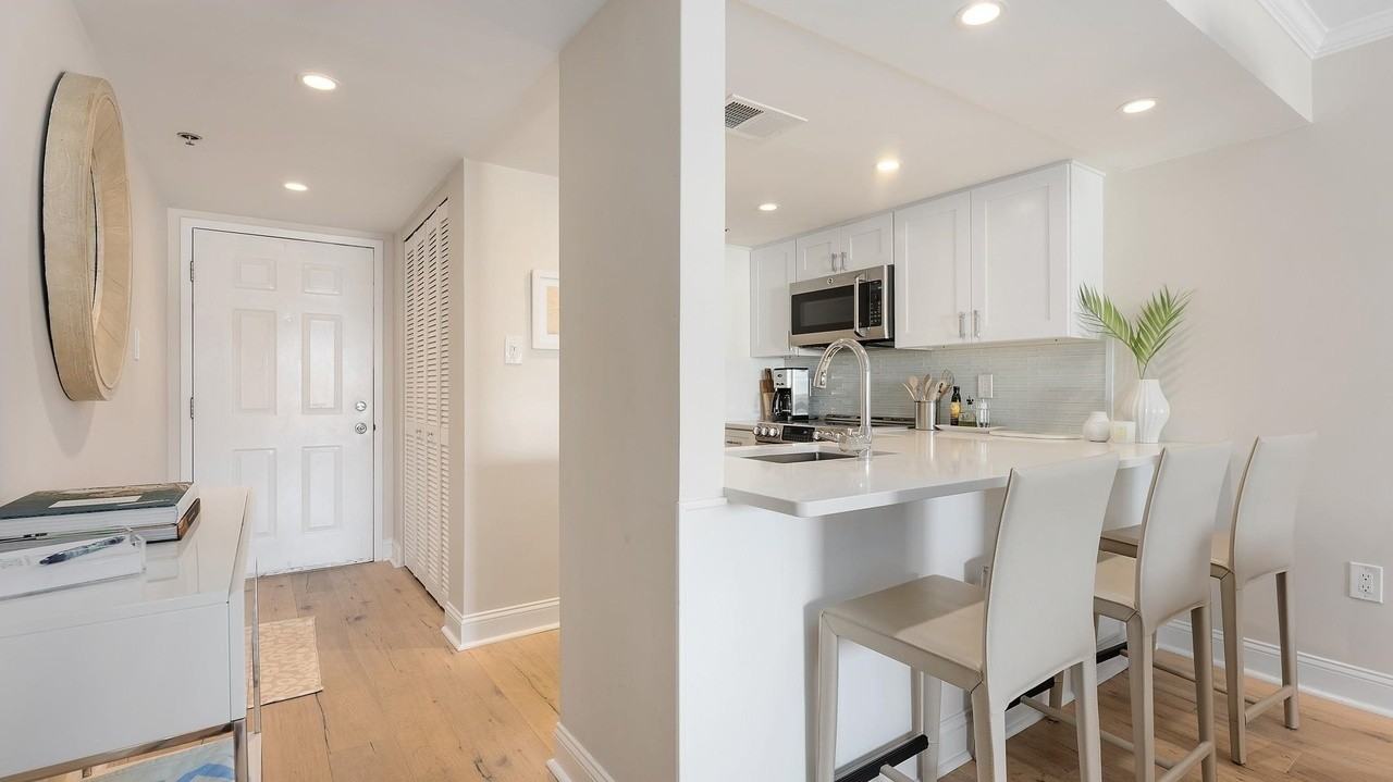 700 1st Ave - Photo 2 of 9