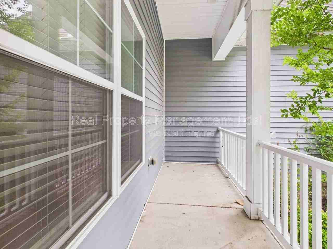 533 Old Point Ave - Photo 2 of 39