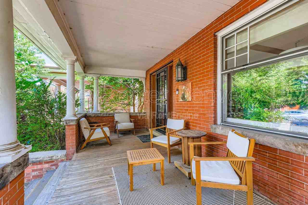 58 S Emerson St - Photo 2 of 18