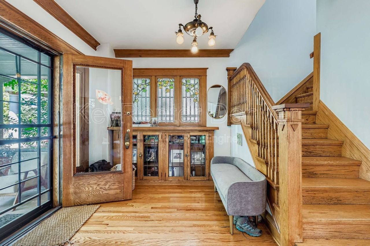 58 S Emerson St - Photo 3 of 18