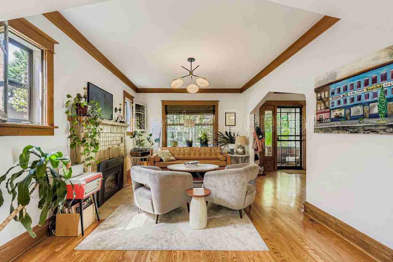 58 S Emerson St - Photo 5 of 18