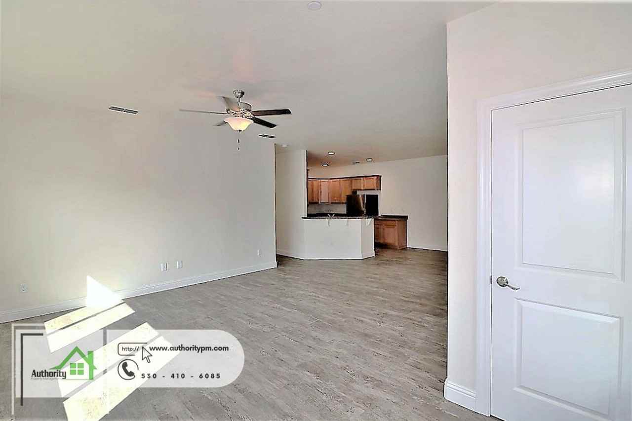 2530 Rainbow Ln #A - Photo 4 of 17