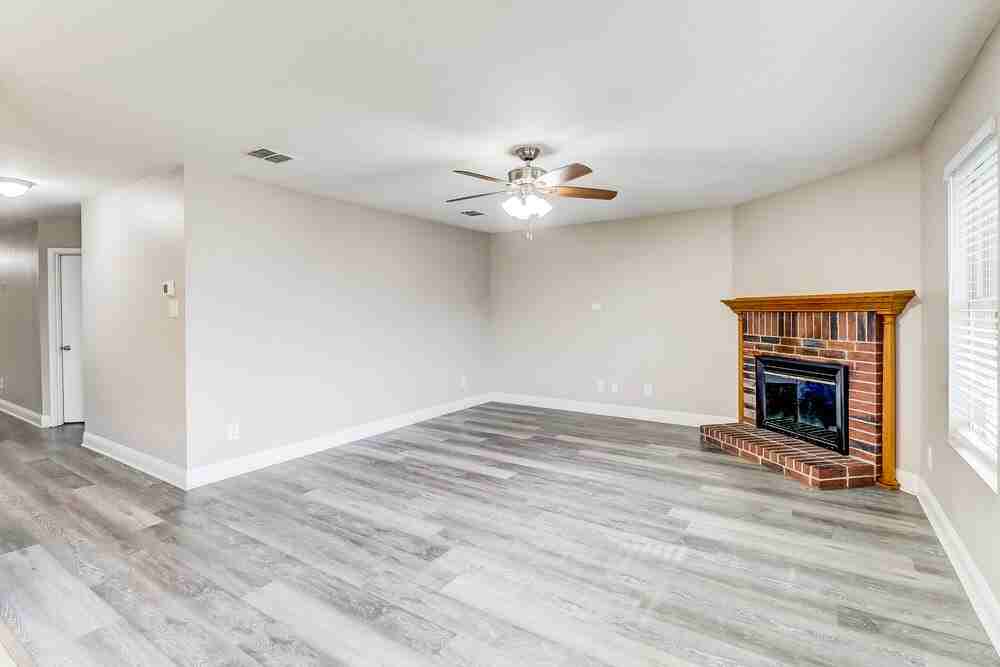 1477 Hickory Creek Ln - Photo 3 of 16